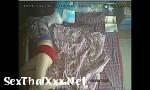 ดาวน์โหลด คลิปโป๊ den cam in ceiling fun catches my horny mum mastur