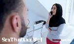 คลังสินค้า คลิปโป๊ ARAB SLUT gets what she DESERVES 3gp