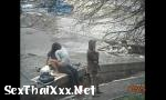 คลังสินค้า คลิปโป๊ Friend waits while her friend gets tagged in publi