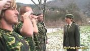 คลิปโป๊ออนไลน์ military lady gets soldiers cum