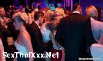 คลังสินค้า คลิปโป๊ Bi club babes having public sexy ใน SexThaiXxx.Net