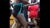 หนังโป๊ใหม่  2 Black Hoes Fight Over Weave At NYC Beauty Salon Mp4