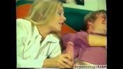 ดูหนังxxx Retro porn threesome with hot blonde Anna Magle 3gp ฟรี