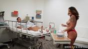 ดูหนังxxx Brazzers Layla London gives a sponge bath 3gp ล่าสุด