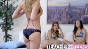 ดูหนังav Lesbian Teacher Seduces Students In Threeway 3gp ล่าสุด