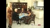 ดูหนังโป๊ Kinky German Grannies Group Sex Perversion ล่าสุด