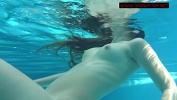 คลิปโป๊ Small teen Mia Ferrari strips naked in pool Mp4 ล่าสุด