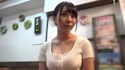 ดูหนังโป๊ 〝神乳H〟の隠れスケベ看板娘！！花屋でバイトしてる油彩画専攻の美大生！！初撮影の緊張とは裏腹に、乳首ビンビン＆ま●こヌルヌルの超ムッツリ淫乱どスケベ！！巨乳をブルンブルンいわせて、華奢な身体をガクガクいわせて、可愛い鳴き声部屋中響かせて、イキまくって噴きまくって hellip 、めっっっっっちゃどエロい女でした ガチで抜きすぎ注意！！：カンバン娘 002 https colon sol sol bit period ly sol 3EEWt4m ล่าสุด