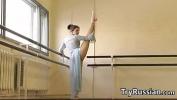 คลิปโป๊ออนไลน์ Russian Ballet Dancer Flashes Her Pussy ล่าสุด 2024