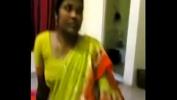 หนังโป๊ aunty wearing saree Mp4 ล่าสุด