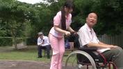 คริปโป๊ Subtitled bizarre Japanese half naked caregiver outdoors