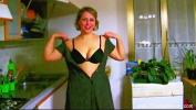 หนังโป๊ใหม่  Retro Italian Housewife Kitchen Blowjob Mp4