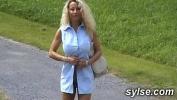 คลิปโป๊ออนไลน์ MILF with Dildo in parc before flashing threesome with strapon outdoor Mp4 ล่าสุด