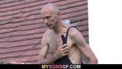 หนังเอ็ก Old man eats his son apos s GF pussy outdoor ร้อน 2024