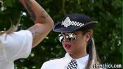 หนัง18 Clothed cop babes suck Mp4