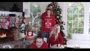 ดูหนังโป๊ StepSis fucked me during stepfamily christmas picture ร้อน 2024