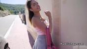 ดูหนังโป๊ Latina flsahing tits on the streets Mp4