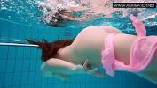 หนังโป๊ใหม่  Liza Bubarek enjoys swimming Mp4