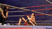 คลิปโป๊ฟรี Athletic dyke dominates in a wrestling match 2024 ล่าสุด