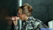 คลิปxxx Spex gloryhole babe sprayed with thick jizz ร้อน