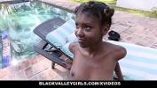 หนังโป๊ BlackValleyGirls Hot Ebony Teen lpar Daizy Cooper rpar Fucks Swim Coach 2024