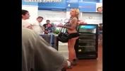 ดูหนังโป๊ Sexy Blonde Showing Ass At The Super Market Mp4 ล่าสุด