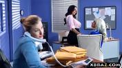 ดูหนังav Huge boobs Ava Addams introduces new girl to her boss ร้อน 2024