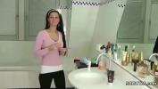 หนังโป๊ German Step Sister Caught in Bathroom and Helps with Handjob ล่าสุด 2024