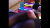 หนังโป๊ homemade footjob with black stockings Mp4 ล่าสุด