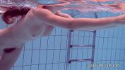 หนังโป๊ Lucy takes off bikini in the pool ร้อน 2024