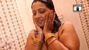 หนังxxx VERY HOT DESI BHABI BATHING IN FRONT OF WINDOW ร้อน 2024