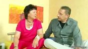 คลิปโป๊ฟรี Mutti und Papa probieren was neues im Bett aus Mp4 ล่าสุด