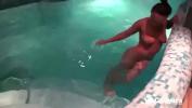 คลิปโป๊ Horny Wife Sucks Off Her Man In The Pool 3gp ฟรี