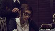 หนังเอ็ก TEENFIDELITY Cutie Alaina Dawson Creampied on Teacher apos s Desk Mp4 ล่าสุด