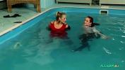 หนังโป๊ Lesbians get swimming pool soaked