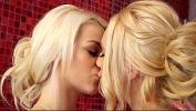 หนังโป๊ Aj and Elsa Hot Lesbian action ล่าสุด 2024