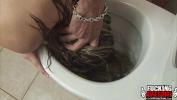 หนังav Blondie takes a facial in the toilet ร้อน 2024