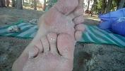 ดูหนังโป๊ MILF teases you with her miniature feets on the beach comma playing with them in the sand and the sea period Mp4 ล่าสุด