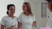 คริปโป๊ Lesbian masseuse toys her coworkers ass 2024 ร้อน