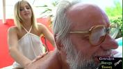 ดูหนังxxx Blonde teen beauty sits on top of grandpa 2024