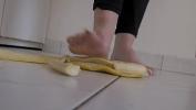 คลิปโป๊ออนไลน์ Banana crushing ร้อน 2024