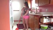 คลิปโป๊ฟรี American milf Andrea ends kitchen cleaning in fingering frenzy 2024 ร้อน