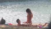 ดูหนังxxx Beachside voyeur sex with the skinny MILF Araceli ฟรี