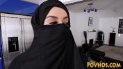 ดูหนังxxx Muslim busty slut pov sucking and riding cock in burka ร้อน