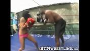 หนังเอ็ก Fierce Latina Beats Down Black Guy 3gp ฟรี