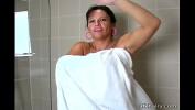 หนังโป๊ Big tit British hairy MILF Kimberly plays with her self in the bathtub ดีที่สุด ประเทศไทย