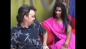 คลิปโป๊ Young Indian lady gives an older man a blow job on a red couch Mp4