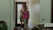 ดูหนังxxx Naughty stepdaughter seduces her stepdad Mp4 ล่าสุด