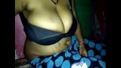 หนัง18 Desi Moti Aunty having huge boobs 3gp ล่าสุด