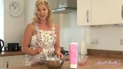 หนังโป๊ AuntJudys Lovely 43yr old British MILF Abi in the Kitchen ล่าสุด